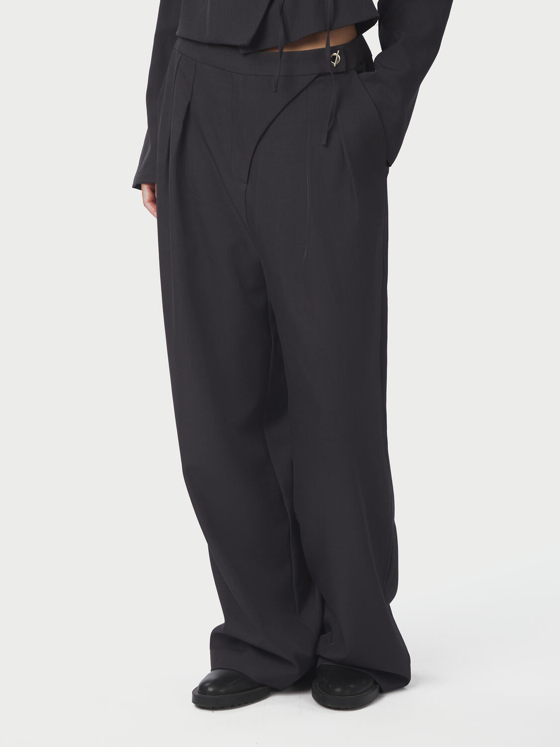 Zalka Eyelet bukser - mørkegrå